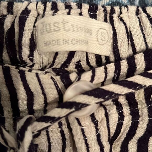 Just Living Women Drawstring Palazzo Striped Pants Button and Zip Closure Small - Picture 6 of 7